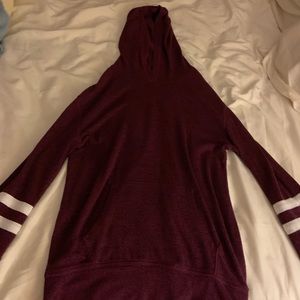 pullover hooded maroon sweater